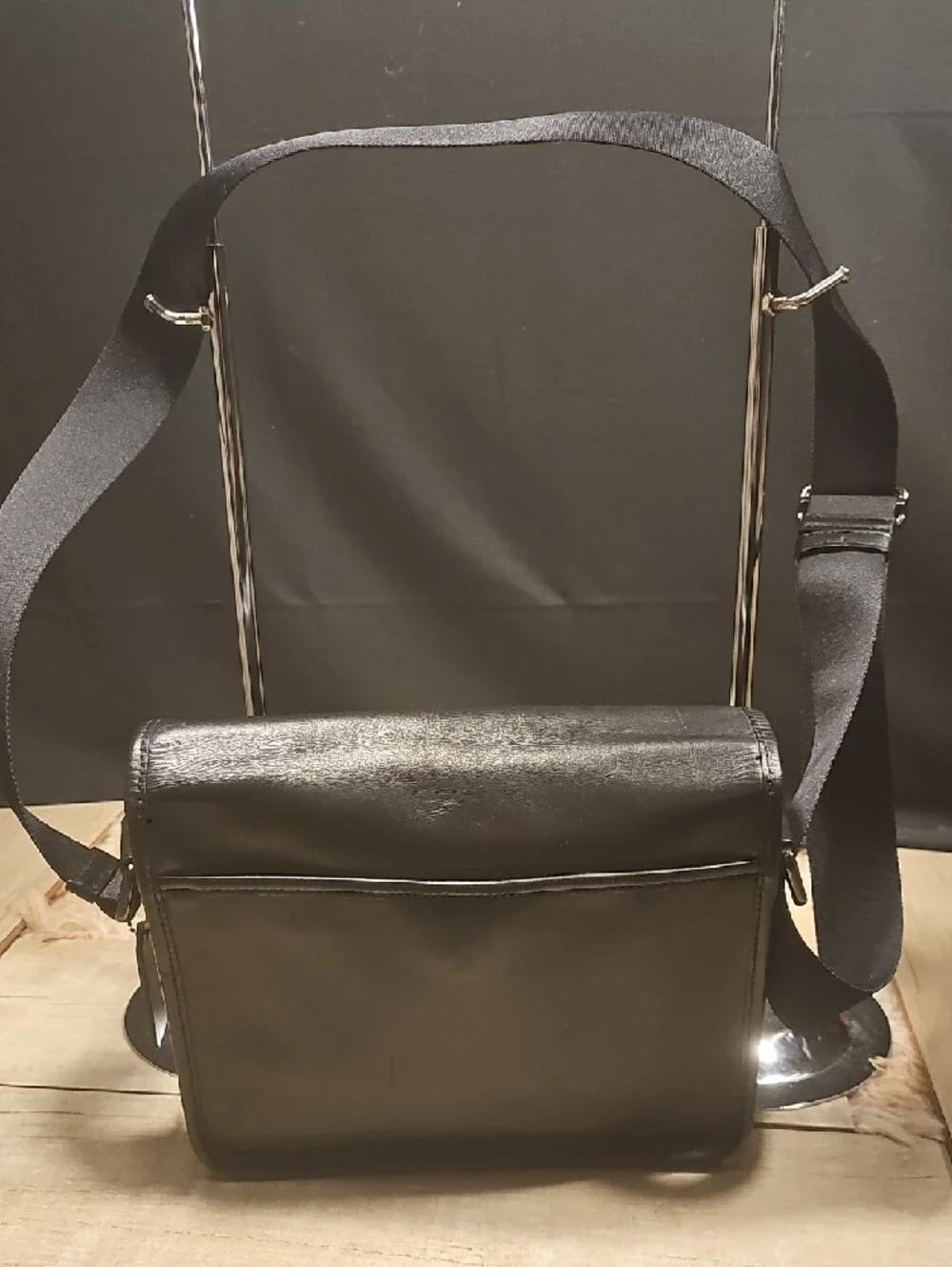 Coach Black Leather Men’s Messenger Bag with Adjustable Strap